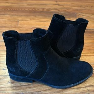 Born Women’s Black Booties Size 7